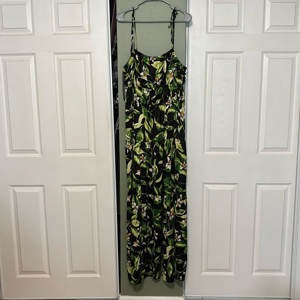 NWT EXPRESS Floral Square Neck Sleeveless Tie Shoulder Ruched Tiered Maxi Dress - Picture 7 of 17